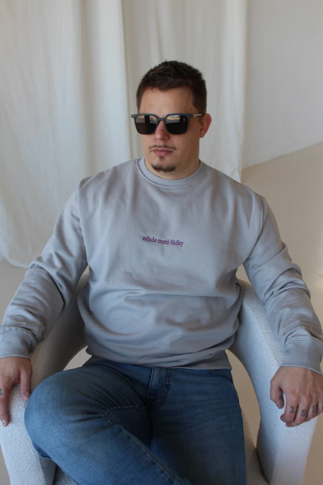 Mikina pánská Někde mezi řádky